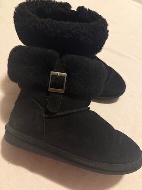 BearPaw Black Faux Fur Cuff Suede Ankle Booties with Buckle